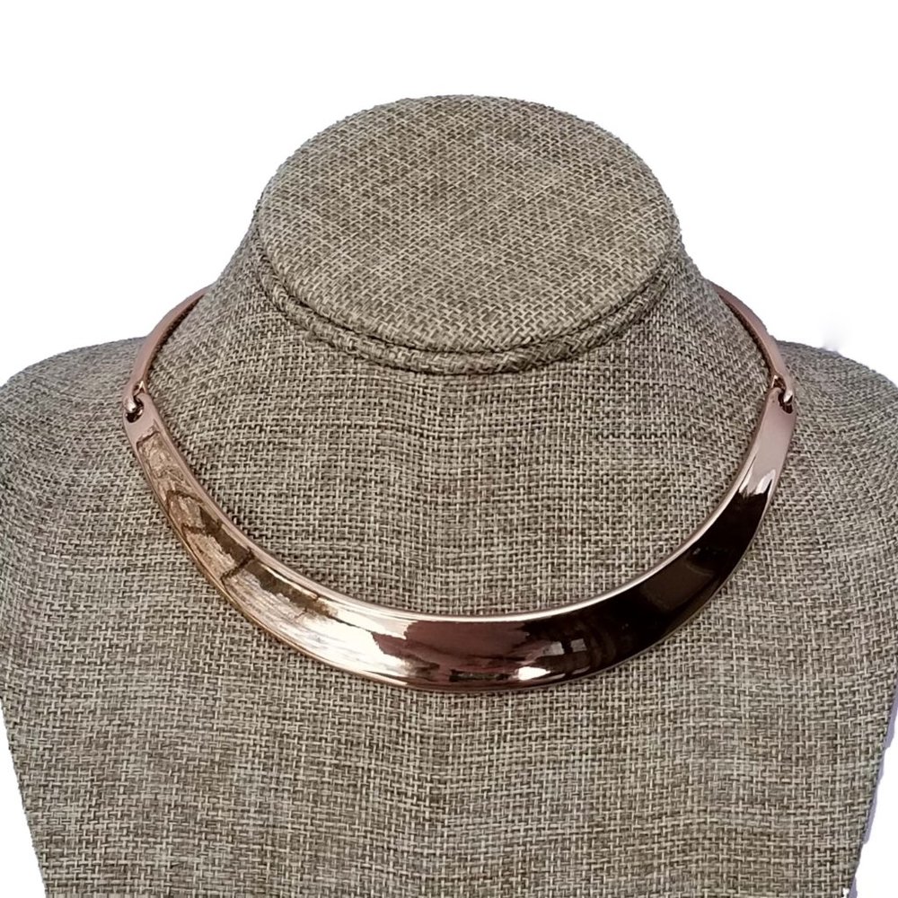 Copper Toned Metal Collar/Choker  EUC